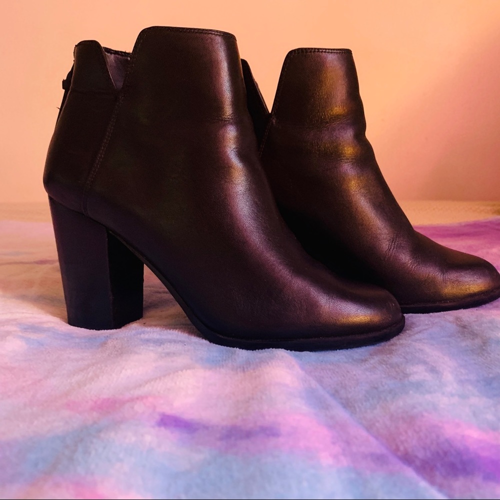 Aldo Booties! 🖤